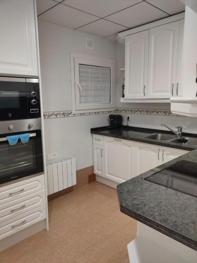 Piso Familiar 3 2 Banos Y Plaza De Parking Appartamento
